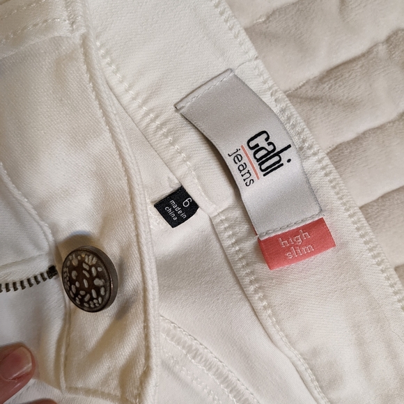 Cabi Size 6 High Slim White jeans distressed ripped look new without tags - Picture 12 of 13